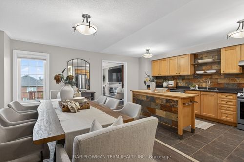 67 Dooley Crescent, Ajax, ON, L1T4J2 | Card Image
