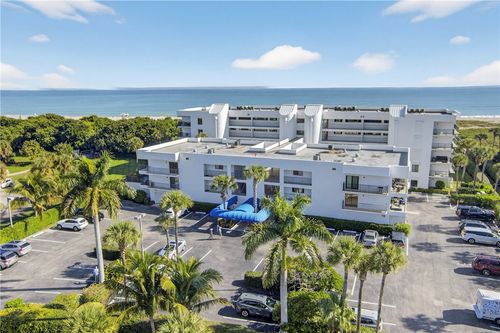 apt-301-1700 Ocean Dr, Vero Beach, FL, 32963-5216 | Card Image