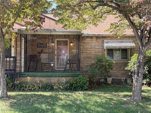 362 17th, Barberton, OH, 44203 | Card Image