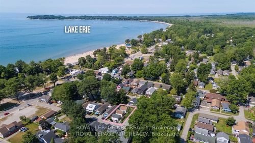 387 Elmwood Ave, Fort Erie, ON, L0S1N0 | Card Image