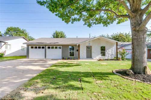 1017 Easy St, Grapevine, TX, 76051-4130 | Card Image