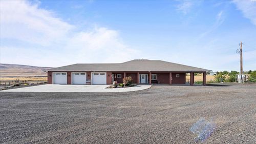 27446 N Case Rd, Prosser, WA, 99350 | Card Image