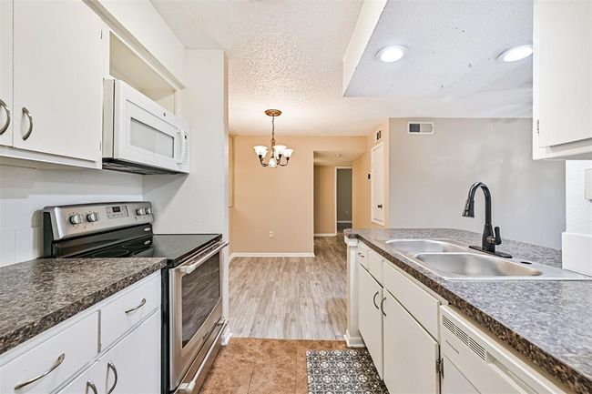 APT-2008 - 260 El Dorado Blvd, Townhouse with 2 bedrooms, 2 bathrooms and null parking in Webster TX | Image 11