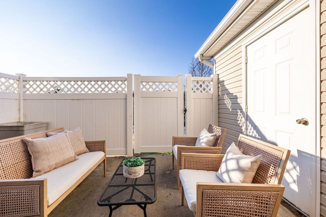 Private patio with storage. | Image 15