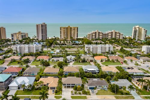 832 Swan Dr, MARCO ISLAND, FL, 34145-5738 | Card Image