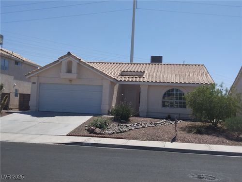 918 Ambusher St, Henderson, NV, 89014-3004 | Card Image