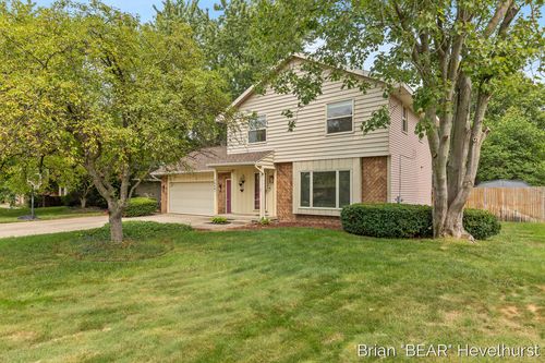 7520 Windgate Dr, Jenison, MI, 49428-8707 | Card Image