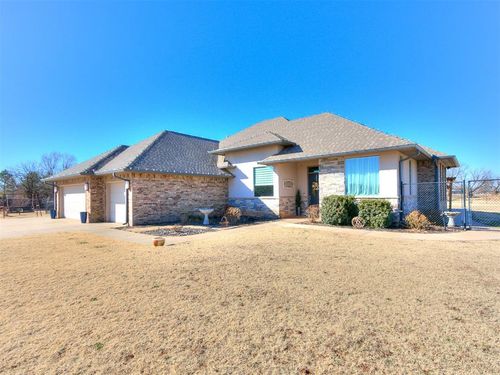 4849 Hillcrest Ln, Edmond, OK, 73025-1109 | Card Image