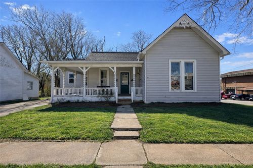 802 Van Buren Ave, Charleston, IL, 61920-2290 | Card Image