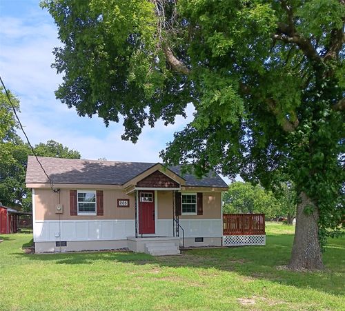 205 S Main St, Kingston, OK, 73439-8005 | Card Image