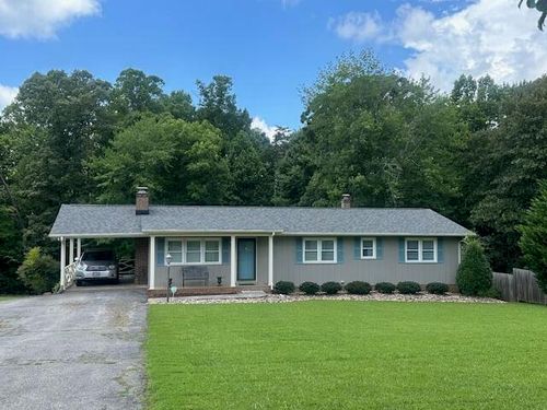 260 Dalewood Dr, Bassett, VA, 24055-4953 | Card Image