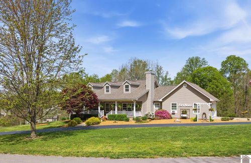 920 View Rd, Marion, KY, 42064-7065 | Card Image