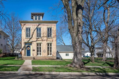 179 N Adams Ave, Berlin, WI, 54923-1609 | Card Image