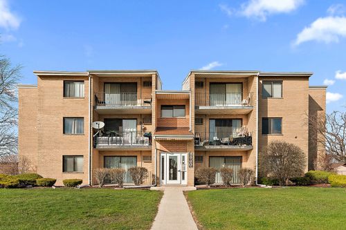 1d-9960 Franchesca Court, Orland Park, IL, 60462 | Card Image