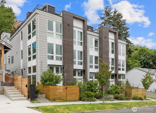 1755 17th Ave S, Seattle, WA, 98144-4350 | Card Image