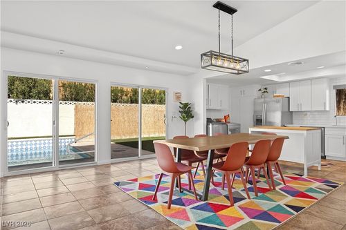 1554 Raindance Way, Las Vegas, NV, 89169-2516 | Card Image