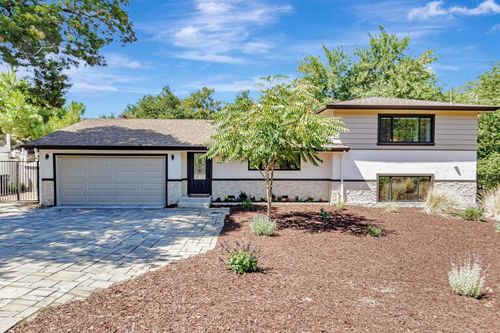 19680 Crestbrook Dr, Saratoga, CA, 95070 | Card Image