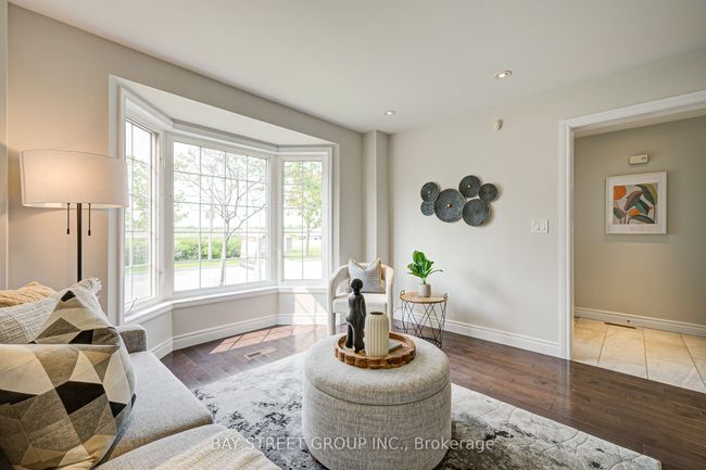 43 Tower Bridge Cres, House other with 4 bedrooms, 4 bathrooms and 1 parking in Markham ON | Image 5