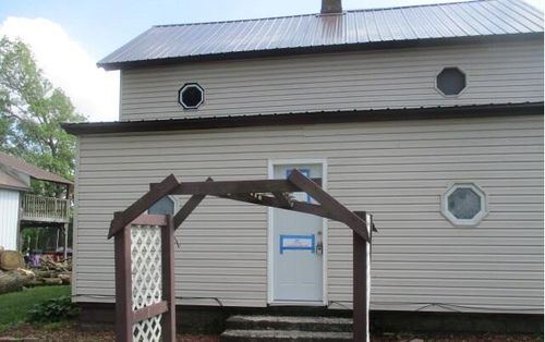 417 W Sell St, Brook, IN, 47922-8850 | Card Image