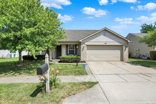 6417 Meadowpond Way, Indianapolis, IN, 46235-8141 | Card Image