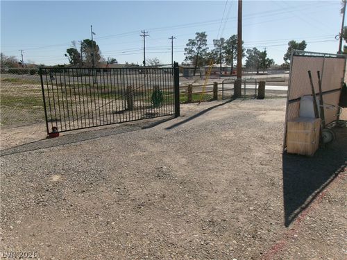 560 E Calvada Blvd, Pahrump, NV, 89048-3305 | Card Image