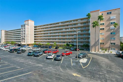 710-1847 Shore Crest Drive, SOUTH PASADENA, FL, 33707 | Card Image