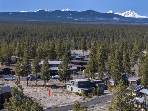 62765 Nw Sand Lily Way, Bend, OR, 97703-6785 | Card Image