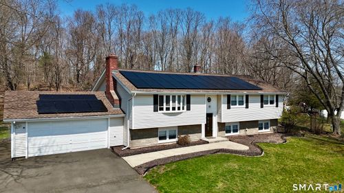 6 Liberty Ter, North Haven, CT, 06473-2123 | Card Image
