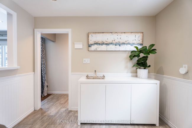 110 Simmons Blvd, House attached with 6 bedrooms, 3 bathrooms and 4 parking in Brampton ON | Image 8