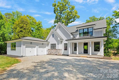 1420 Roundstone Rd, Sherrills Ford, NC, 28673-9760 | Card Image
