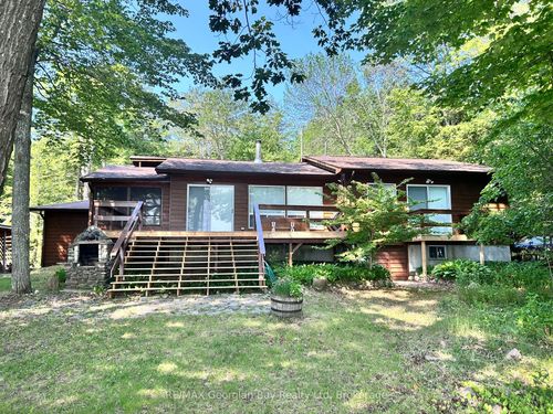 127 Kchi Sin Miikan, Christian Island, ON, L9M0A9 | Card Image