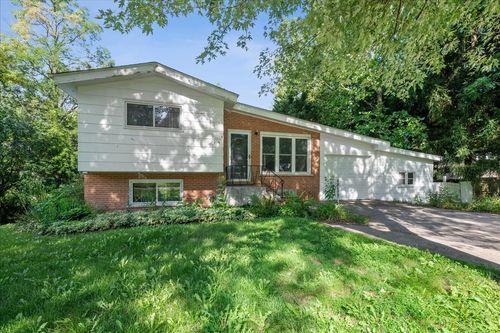 1004 S Grove Ave, Barrington, IL, 60010-5025 | Card Image