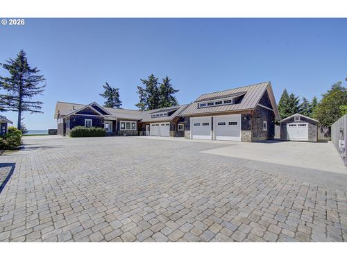 831 Riverview Ln, Chinook, WA, 98614 | Card Image