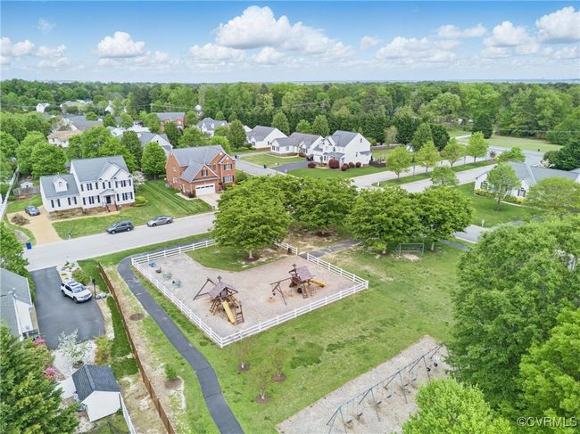 9446 Crescent View Dr, House other with 5 bedrooms, 3 bathrooms and null parking in Mechanicsville VA | Image 33