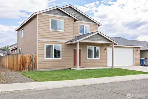 211 E 28th Ave, Ellensburg, WA, 98926-3001 | Card Image