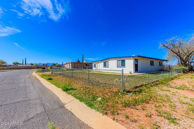 803 Ridgeview Place, House other with 3 bedrooms, 2 bathrooms and null parking in Huachuca City AZ | Image 1