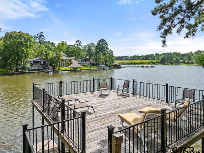 516 Hideaway Ln E, House other with 3 bedrooms, 2 bathrooms and null parking in Hideaway TX | Image 32