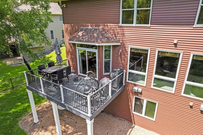 Large Deck off of kitchen | Image 51