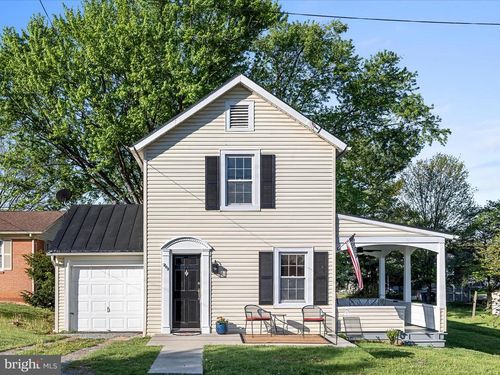205 Liberty St, BERRYVILLE, VA, 22611-1127 | Card Image