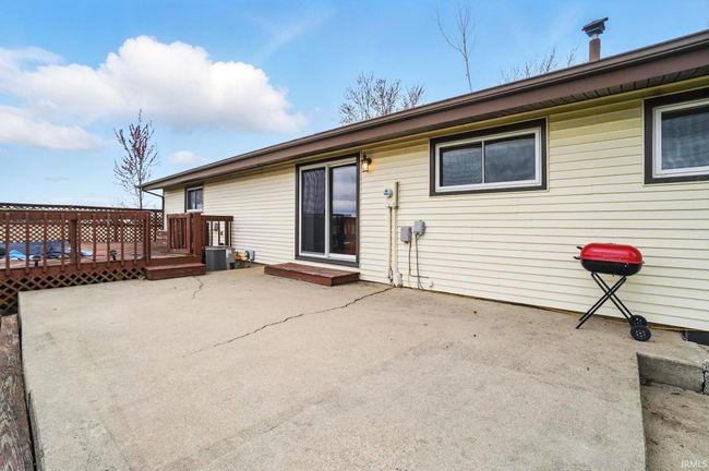 6351 N State Road 1, House other with 3 bedrooms, 2 bathrooms and null parking in Ossian IN | Image 31