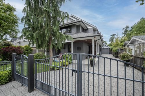 219 65b St, Delta, BC, V4L1M9 | Card Image
