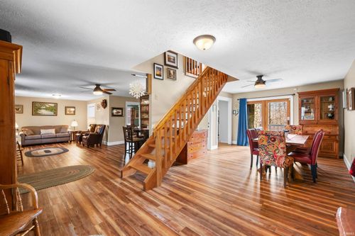 522 Sams Hill Rd, Nashville, IN, 47448-9684 | Card Image