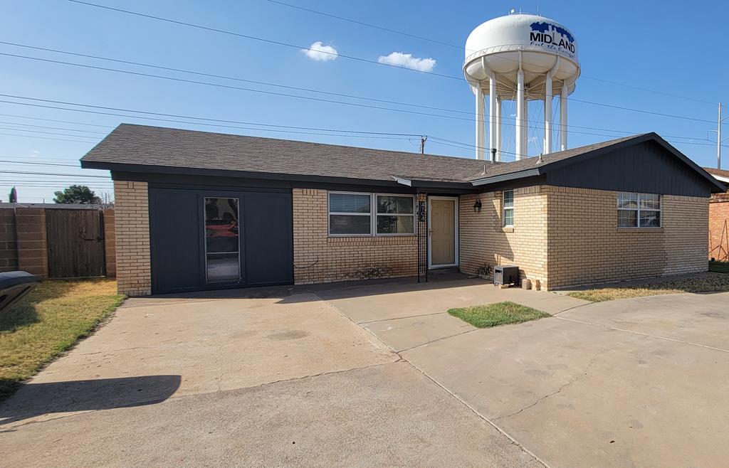 Illinois Ave, Midland, TX 79703