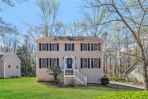 2652 Forest Way Ne, Marietta, GA, 30066-1474 | Card Image