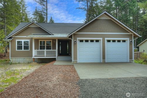 21 E Eastwood Ln, Union, WA, 98592-9725 | Card Image
