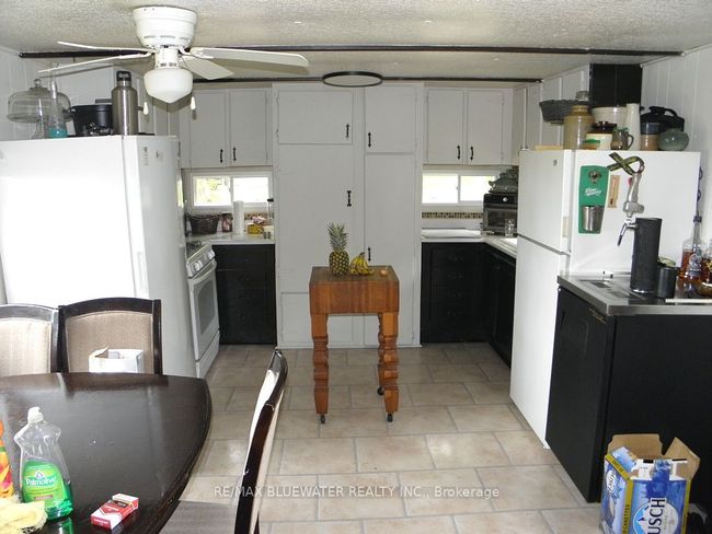 9774 Lake Rd, House other with 2 bedrooms, 1 bathrooms and 6 parking in Kettle And Stony Point Fn ON | Image 7