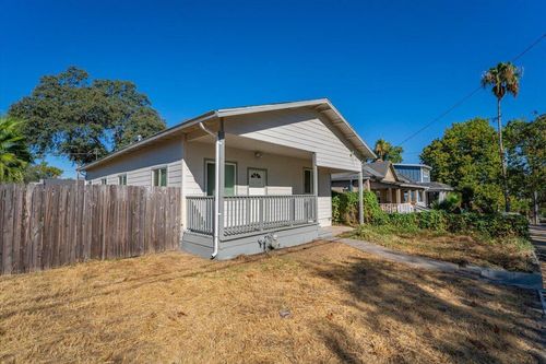 1664 Olive Ave, Redding, CA, 96001-1421 | Card Image