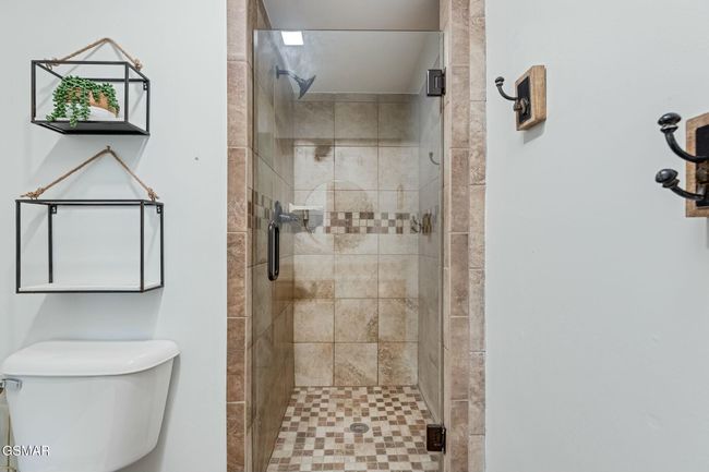 Basement Bath | Image 21