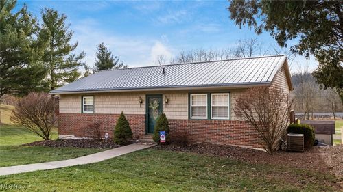 60999 Greenbriar Drive, Cambridge, OH, 43725 | Card Image