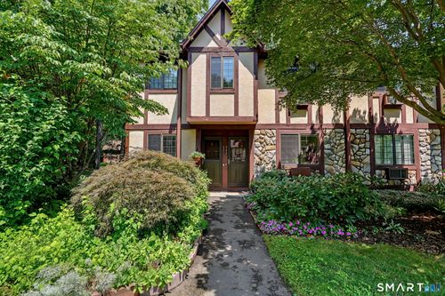 221-221 Foxwood Ln, Milford, CT, 06461-2733 | Card Image